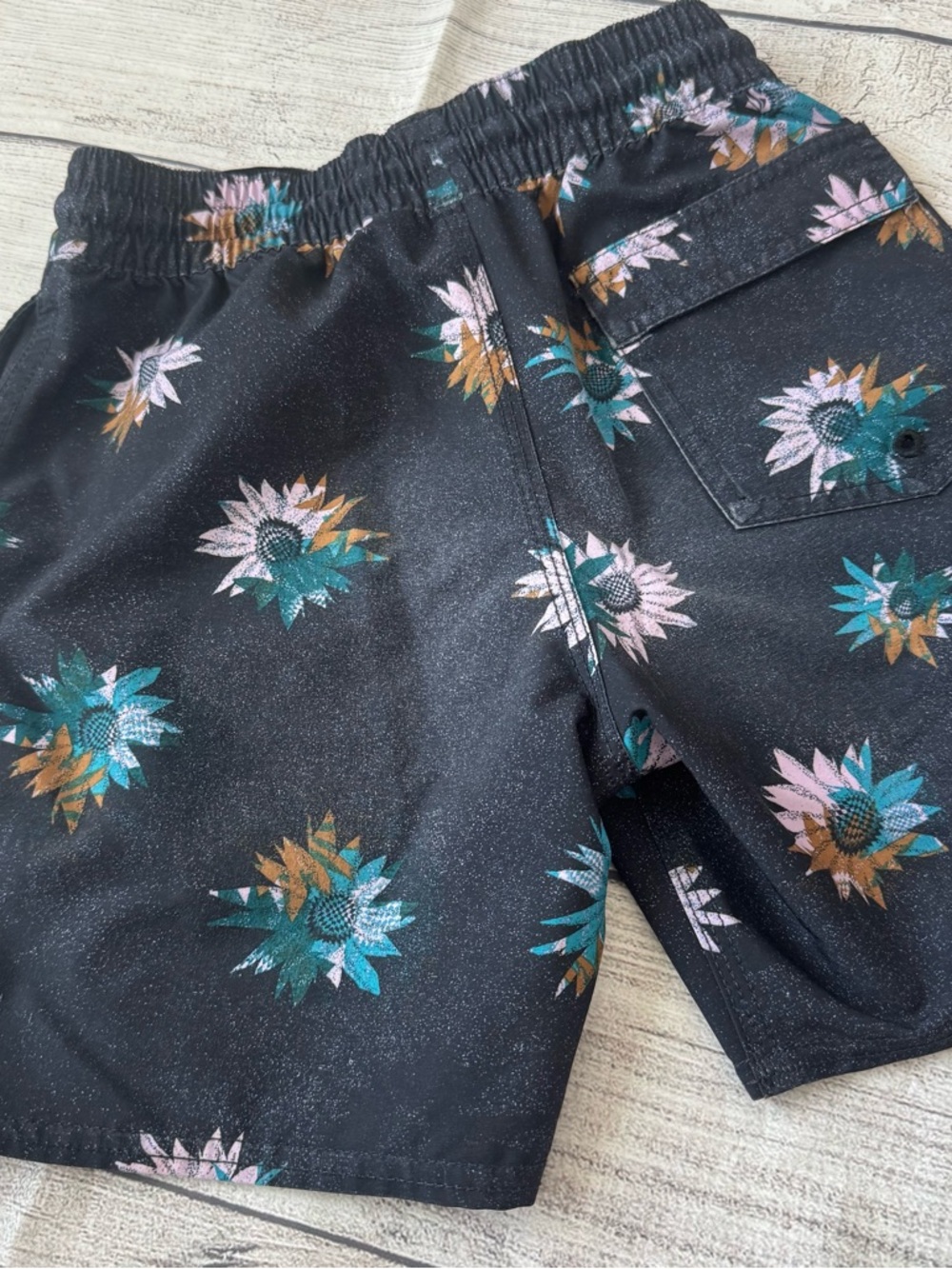 Volcom Swim Trunks - Picture 4 of 4